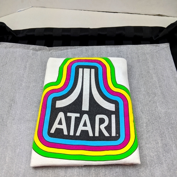 Atari Logo Gamer Graphic Tee Shirt Men's Size Small White Retro Arcade T-Shirt - Picture 5 of 5
